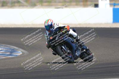 media/Sep-20-2025-TrackDaz (Sat) [[27f0cde673]]/A Group/12pm (Turn 1)/